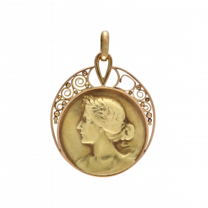 Médaille Femme "Belle Epoque " vers 1900
