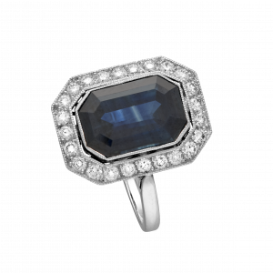 Bague rectangle pans coupés saphir certifié et diamants vers 1920