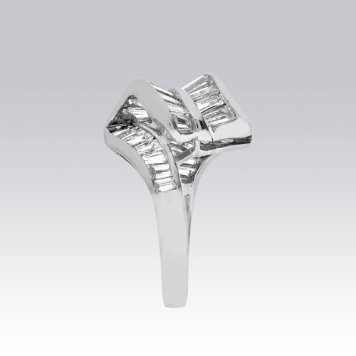 Bague volutes diamants baguettes Gerphagnon