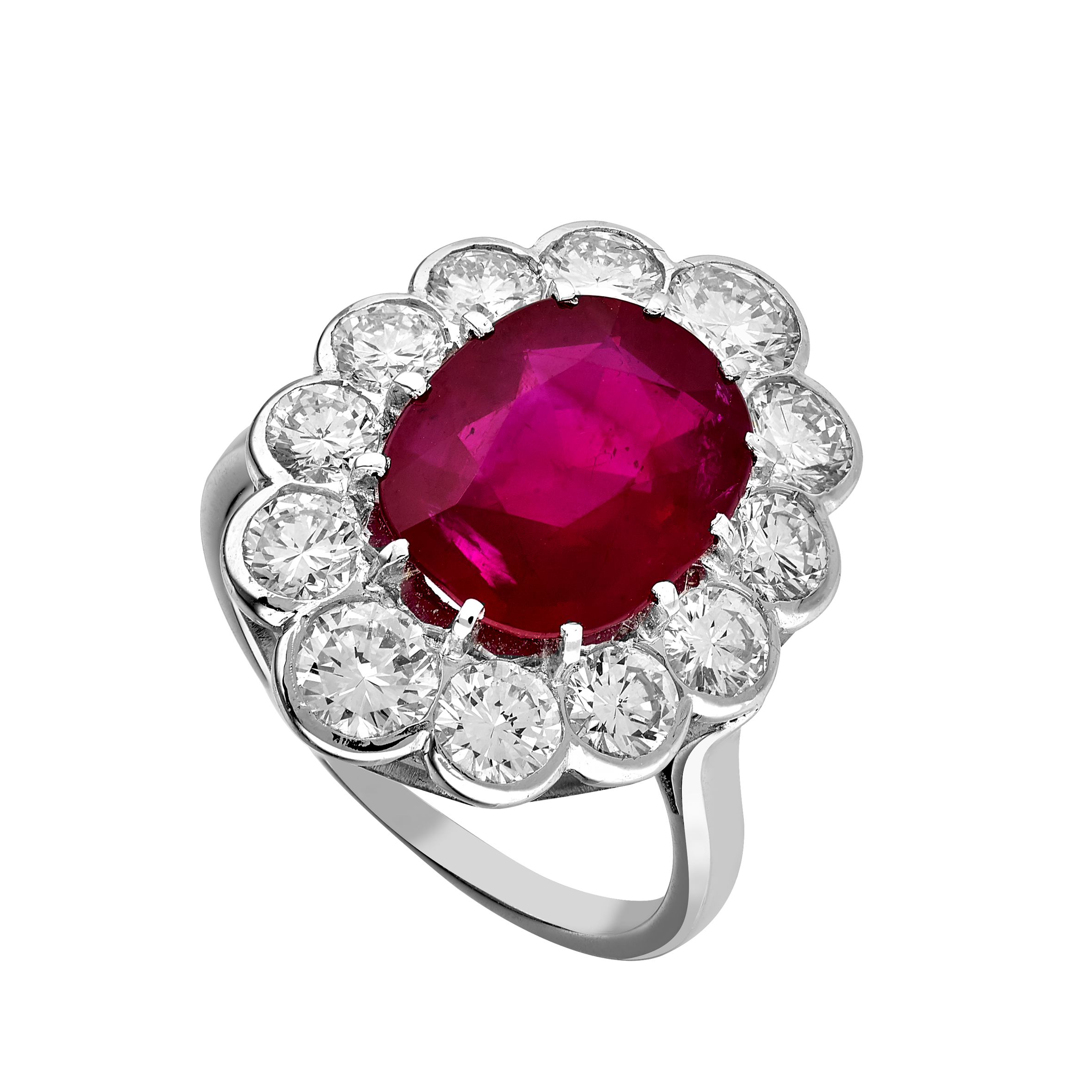 Bague entourage rubis birman et diamants Gerphagnon