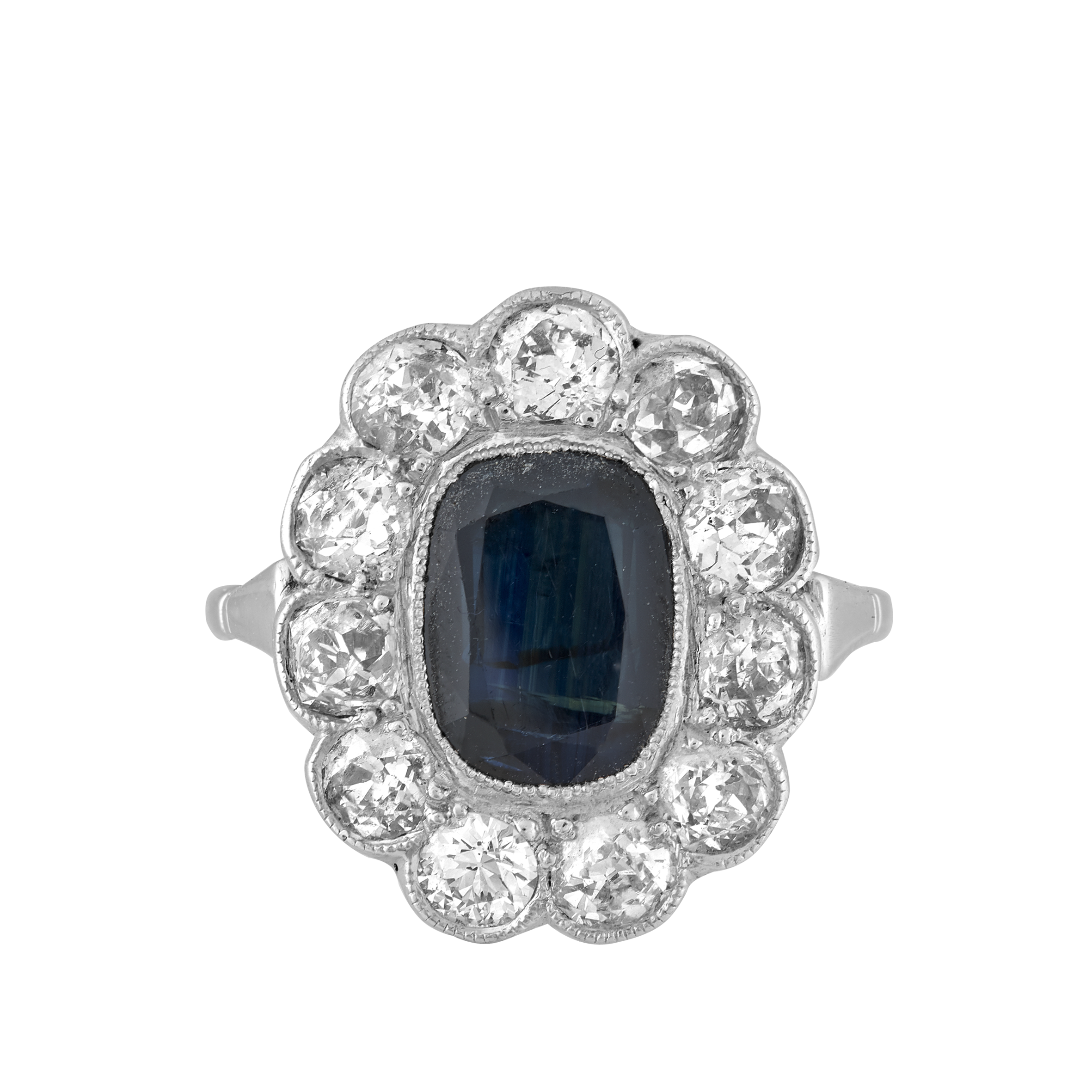 Bague entourage saphir et diamants vers 1920 Gerphagnon