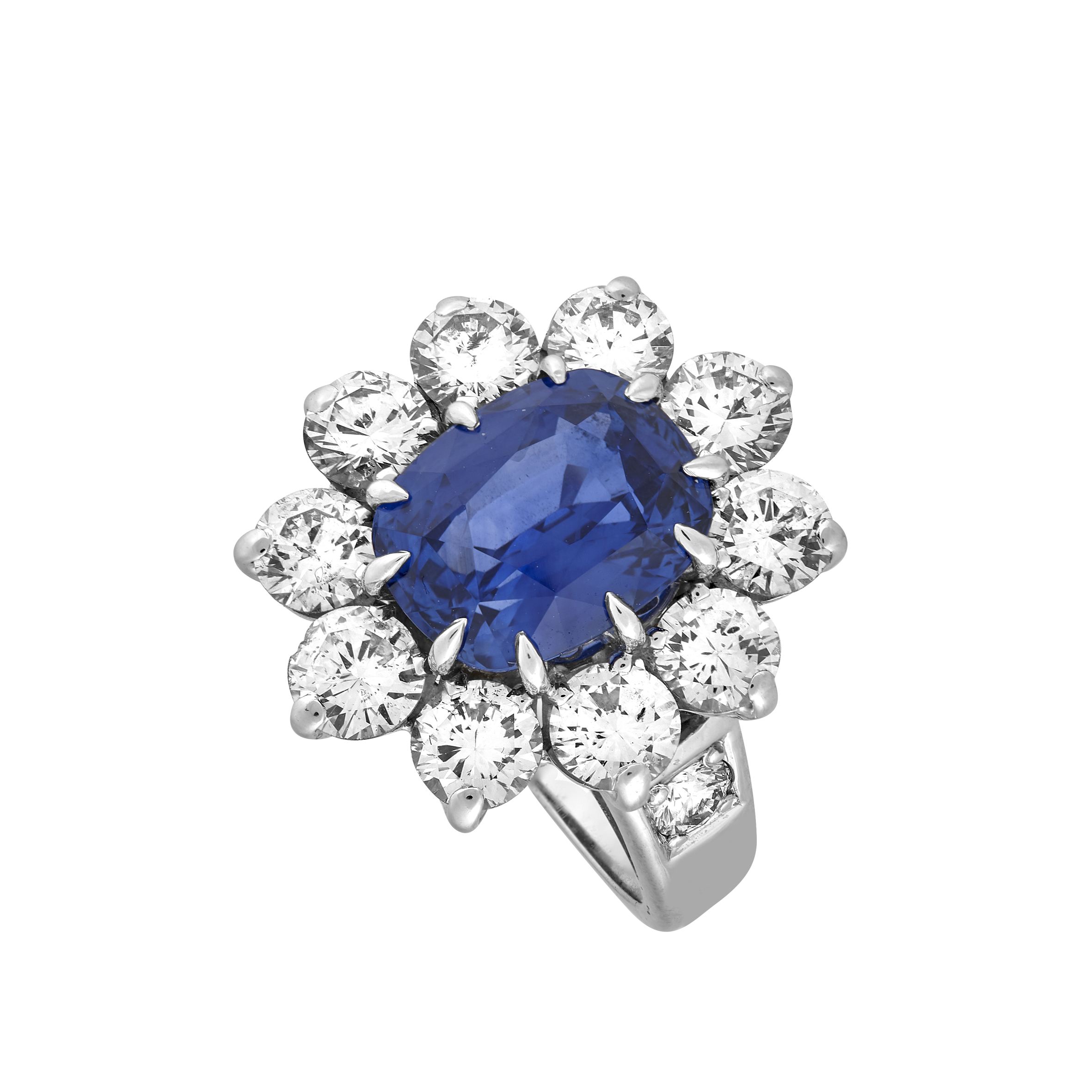 Bague entourage saphir coussin certifié 5,59 carats et brillants 3,50 carats Gerphagnon