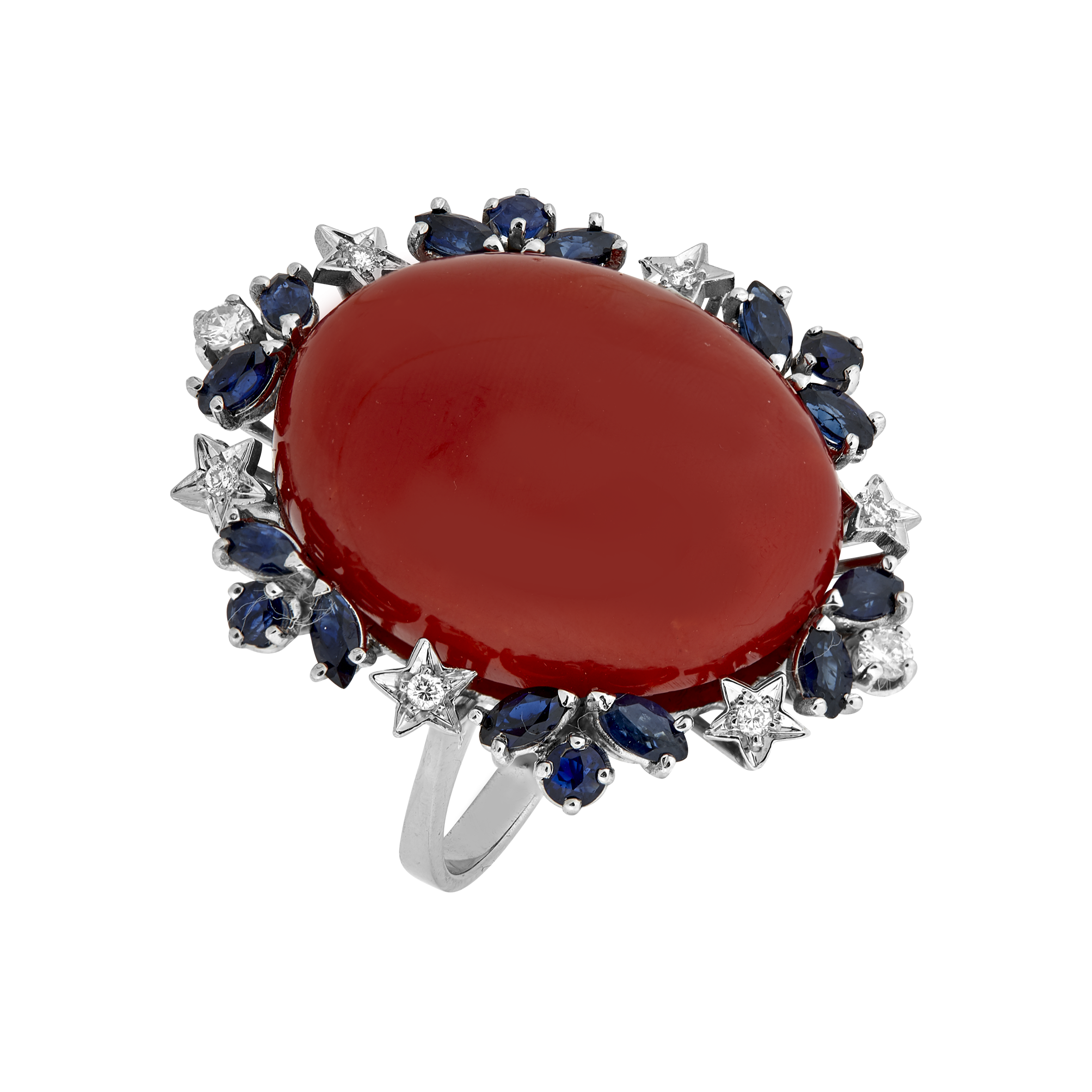 Bague corail cabochon saphirs et diamants vers 1960 Gerphagnon